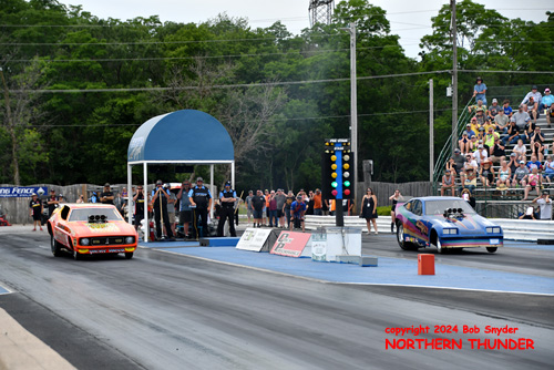 Chris Schneider - 'Brutus' (near lane) vs 
Justin Herbst - 'Scorpion' (far lane)